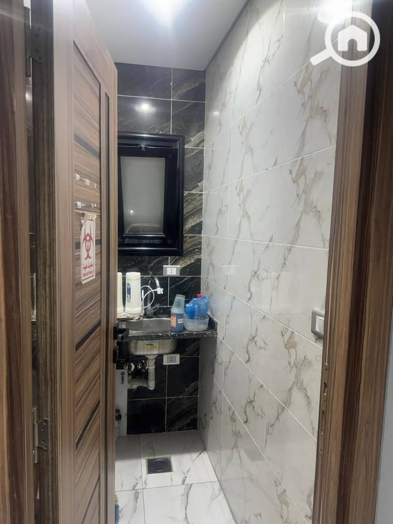 7 42c14139-610a-4bb4-9dfe-f04985678c1a. jpg