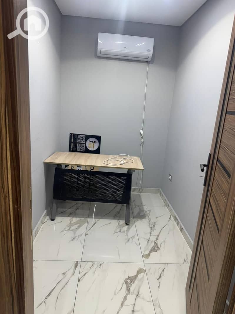 8 568e38d1-1e9a-4cd1-8a31-ffb472e958d8. jpg