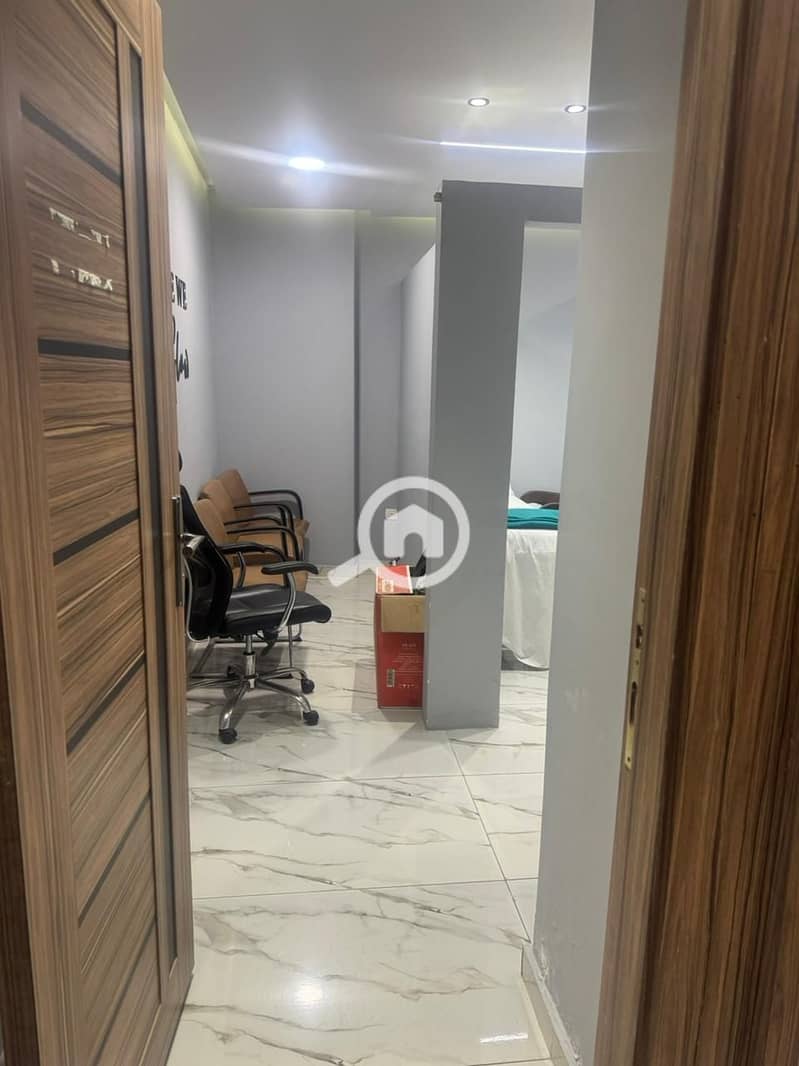 11 c4b62556-03a8-4f34-bc8a-9f8c0cc41da8. jpg