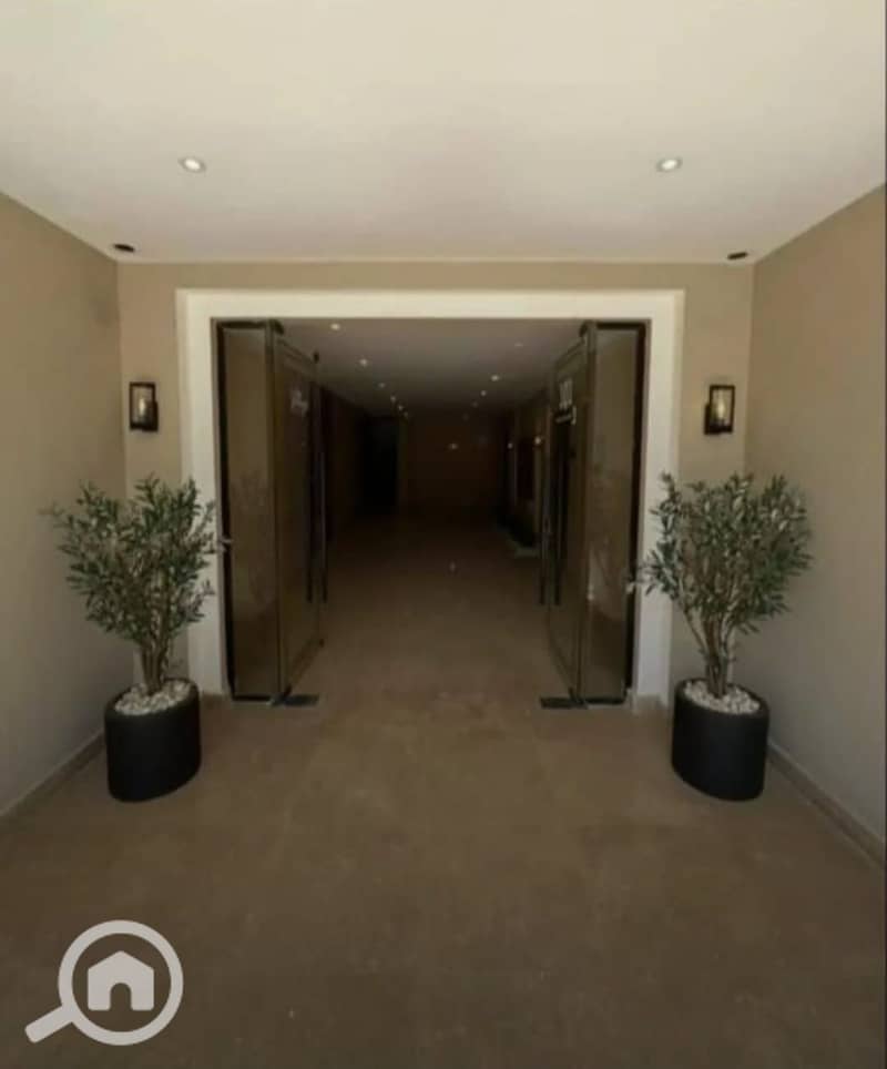 4 7dc507b8-1e70-47c0-976d-10b310a1ceb0. jpg