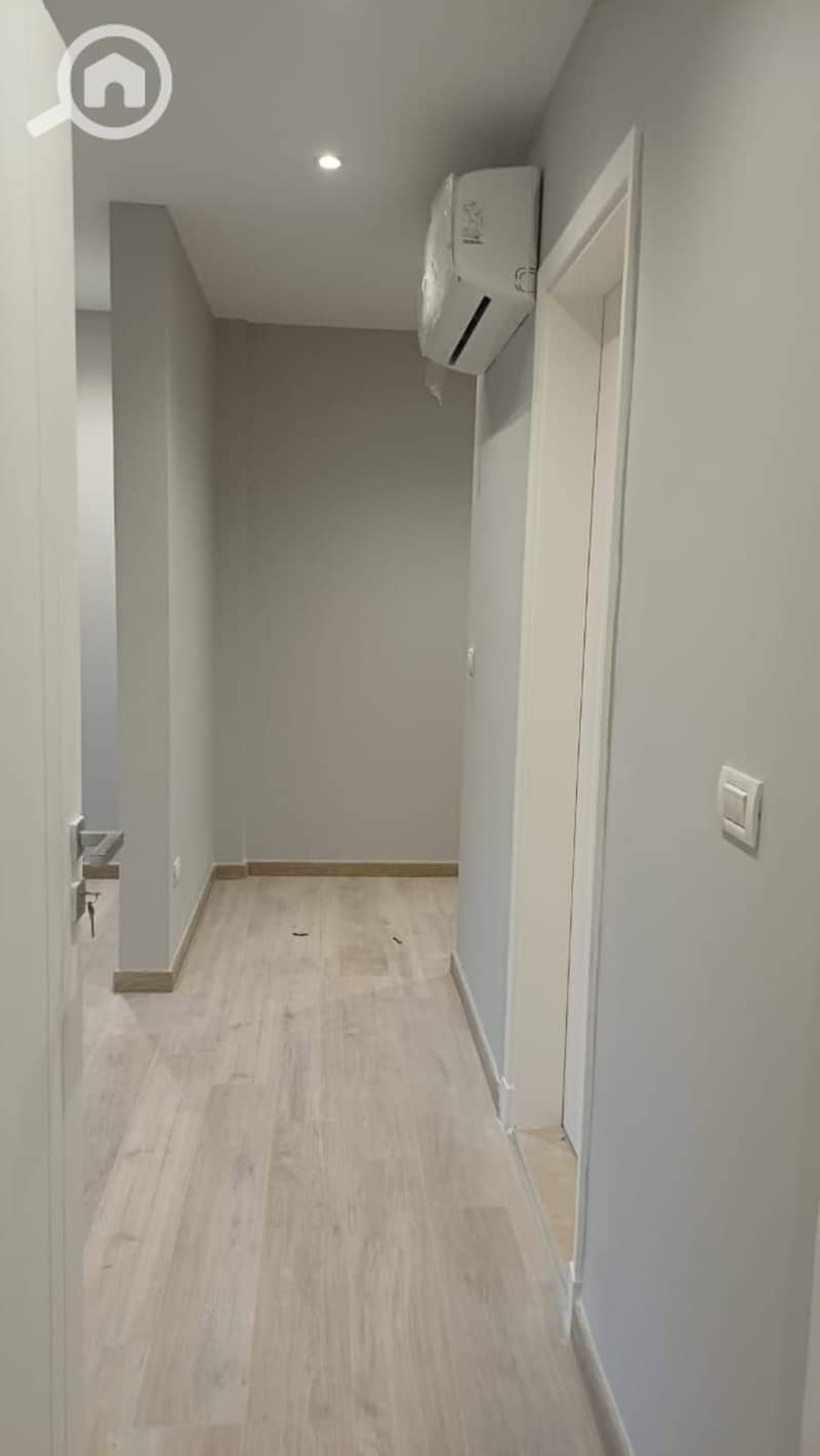 11 686339e6-b317-4f40-a914-946a830c0f3b. jpg