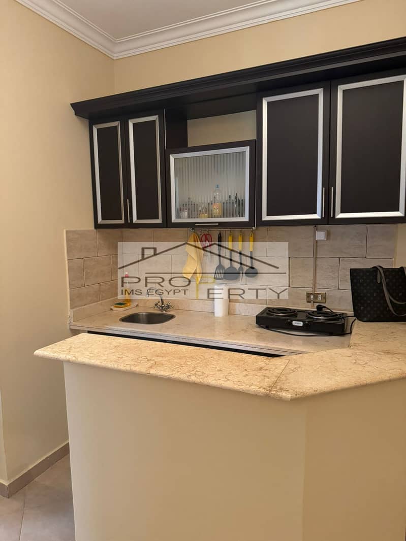 11 cbaf6380-603e-4bc0-a145-0a563d4dec2d. jpg