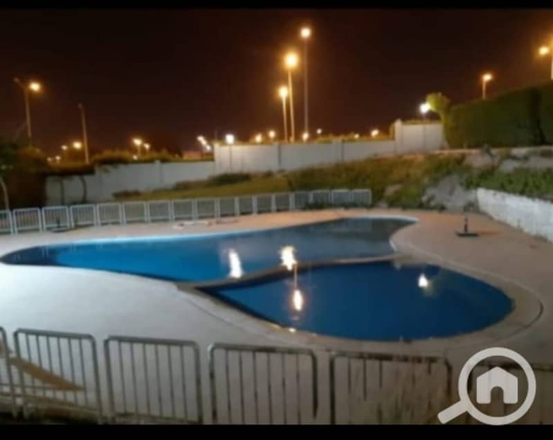 3 3d0fc75f-4ca0-4a27-93d7-541a01d5e7f0. jpg