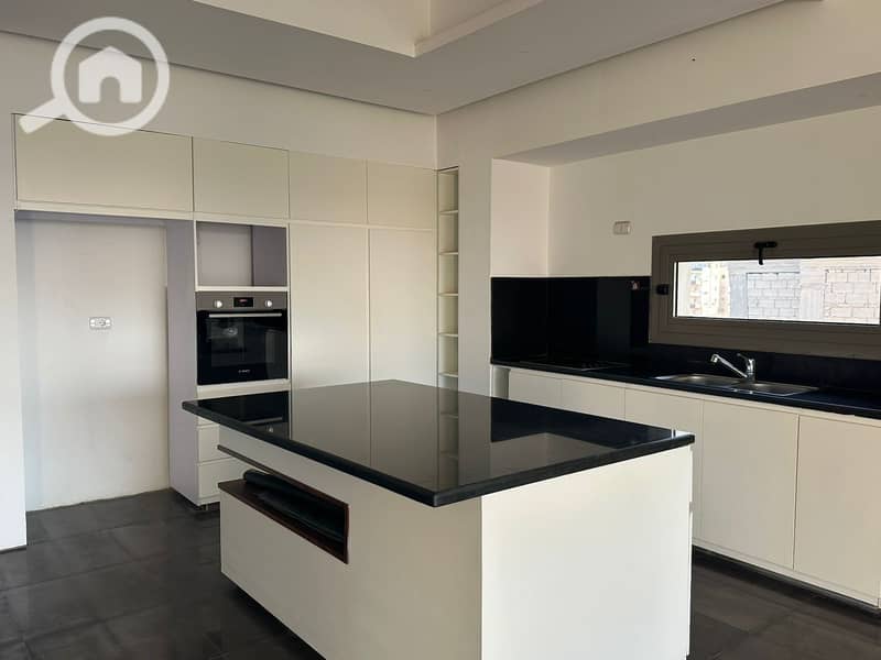 4 WhatsApp Image 2026-01-12 at 15.52. 44 (1). jpeg