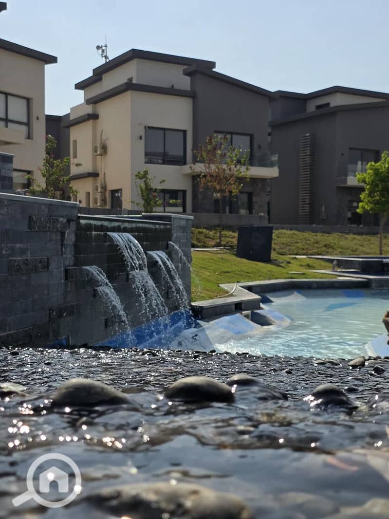 9 602889199_122287525214235022_7025063977721796499_n. jpg