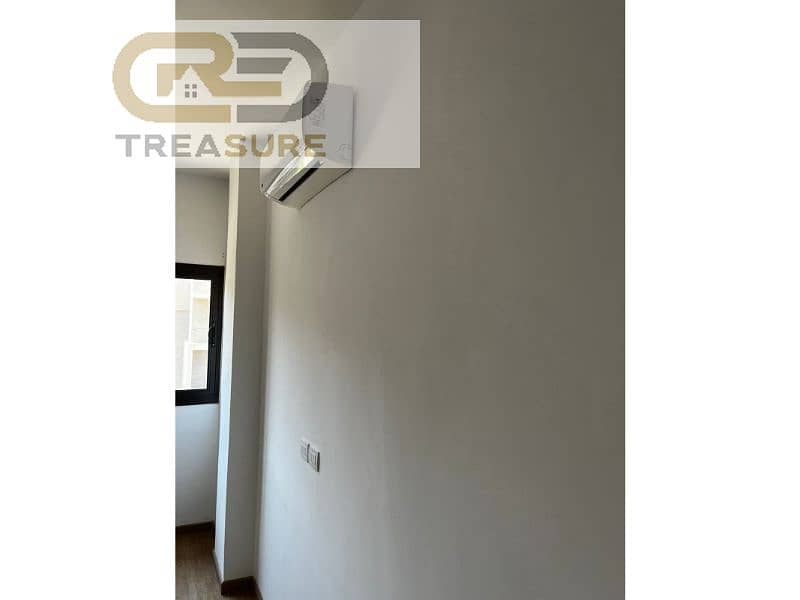 12 WhatsApp Image 2026-01-12 at 10.49. 45 PM. jpg