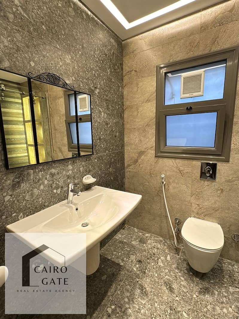 22 WhatsApp Image 2025-04-22 at 01.04. 28_3ca9f19e. jpg