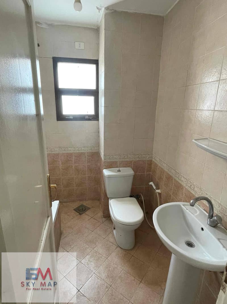 5 f595291f-fb27-4bcb-b738-02fc6ad30514. jpg