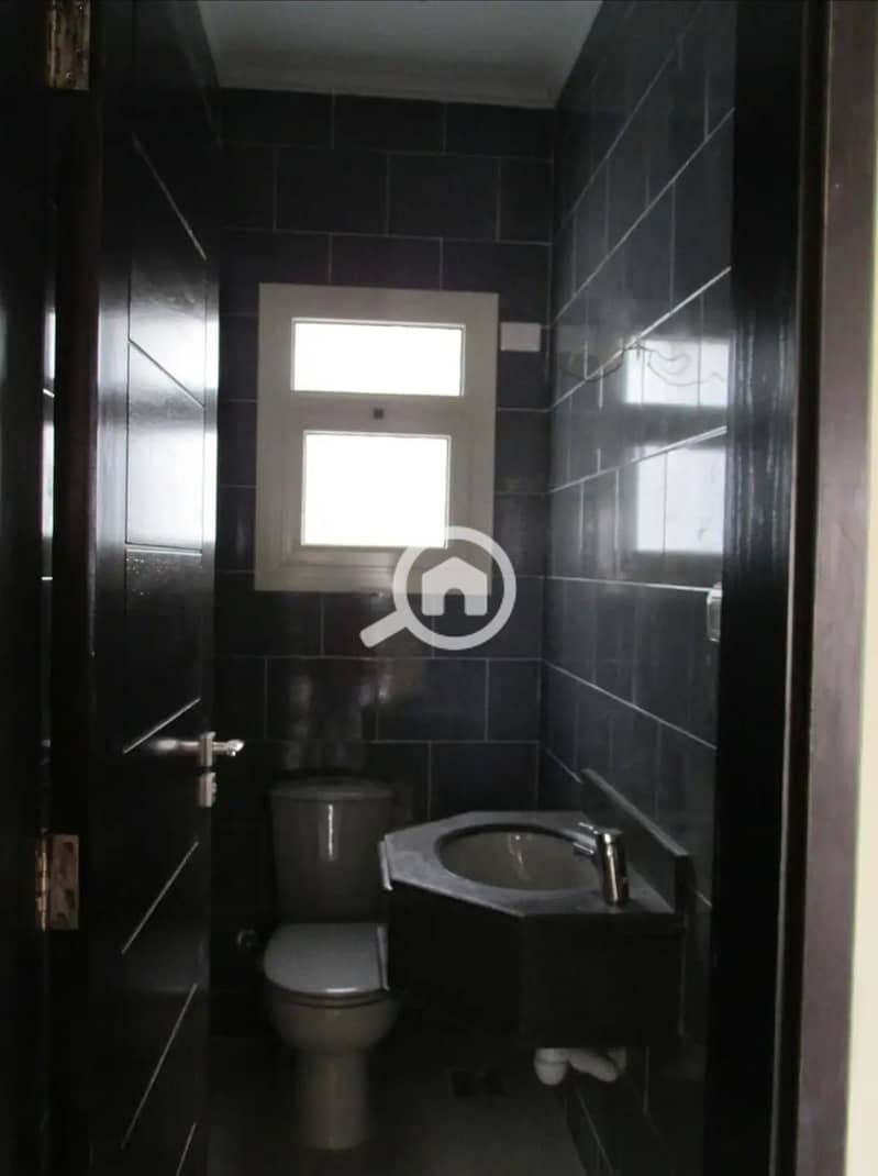 3 be22a2fb-c07a-4cb3-8f00-ab7cefa1147a. jpg