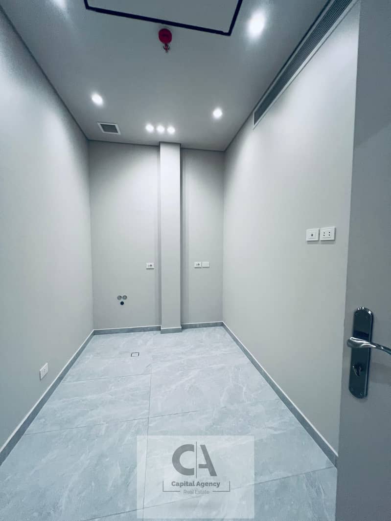 6 164332cb-6938-4a41-b827-19419ab4c15c. jpeg