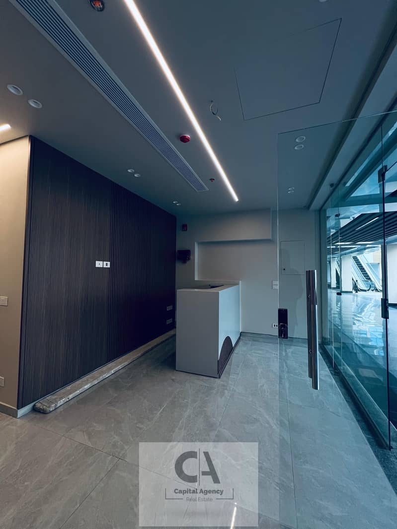 9 75ee1cad-9022-40ce-8785-6130954f5bb0. jpeg