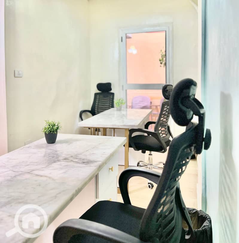 4 9c8c6328-306a-4c94-8f0a-d99ac9ddce17. jpg