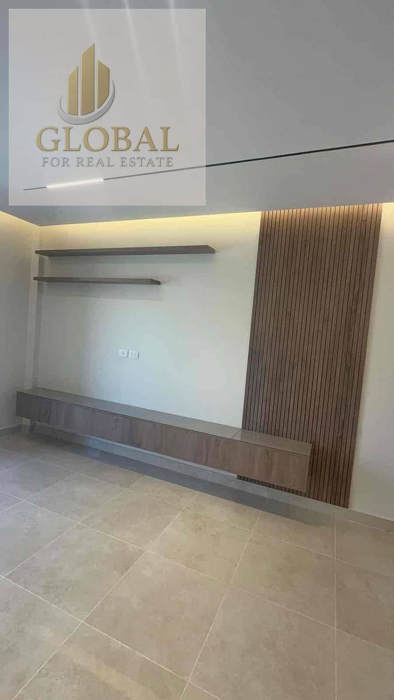 10 483ecb44-a61e-470b-9917-5c22d0ba22da. jpg