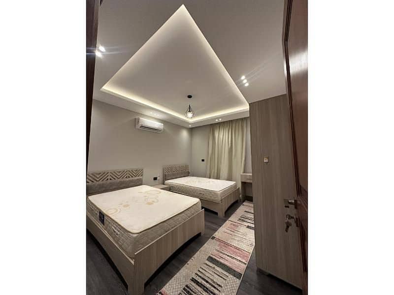 3 a67d6a8c-2753-4d4b-9ef2-4c0c6f310488. jpg