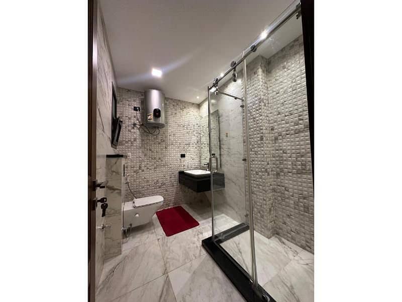 8 f0449691-762e-4e91-8bec-d3366c3b38ee. jpg