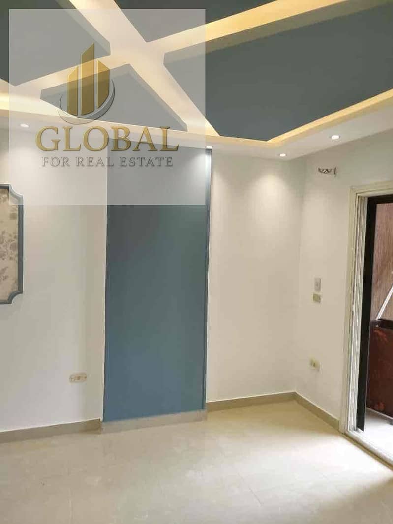 10 b8d8cb79-014d-491f-a824-c3c42d9f3ece. jpg