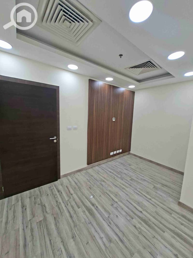 6 ٢٠٢٥١٢٢٠_١٤٤٠٤٢. jpg