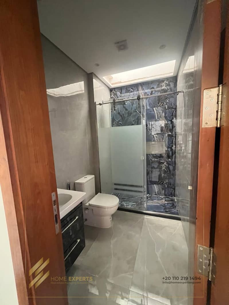 9 1544d2f6-6e94-43f9-8f06-3d958e180e26. jpg