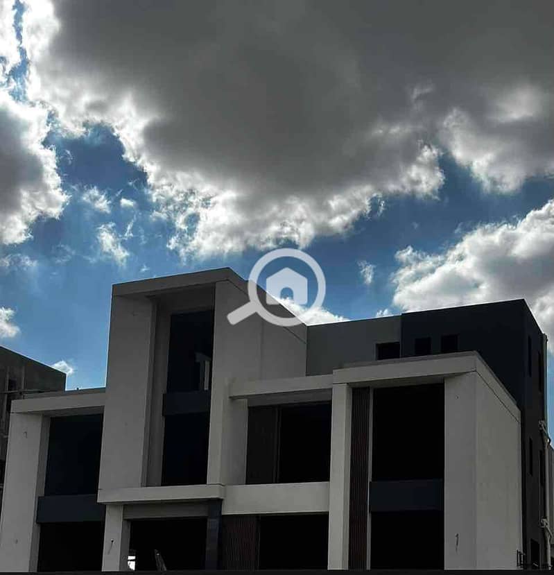 6 4203c20b-a103-40e1-96f7-c2cc5287bf07. jpg