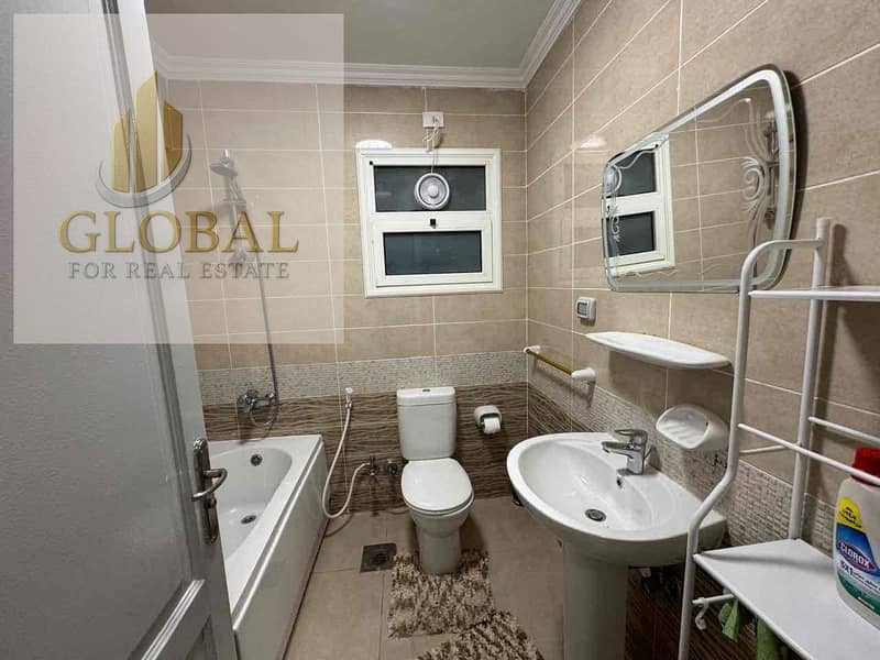 12 0aef8788-d888-4f4e-bb07-808ff8e0a4db. jpg