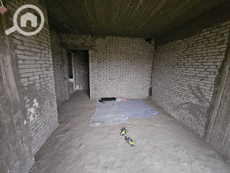 14 c32cb11f-ee0e-42a5-9940-8f337331f0b0. jpeg