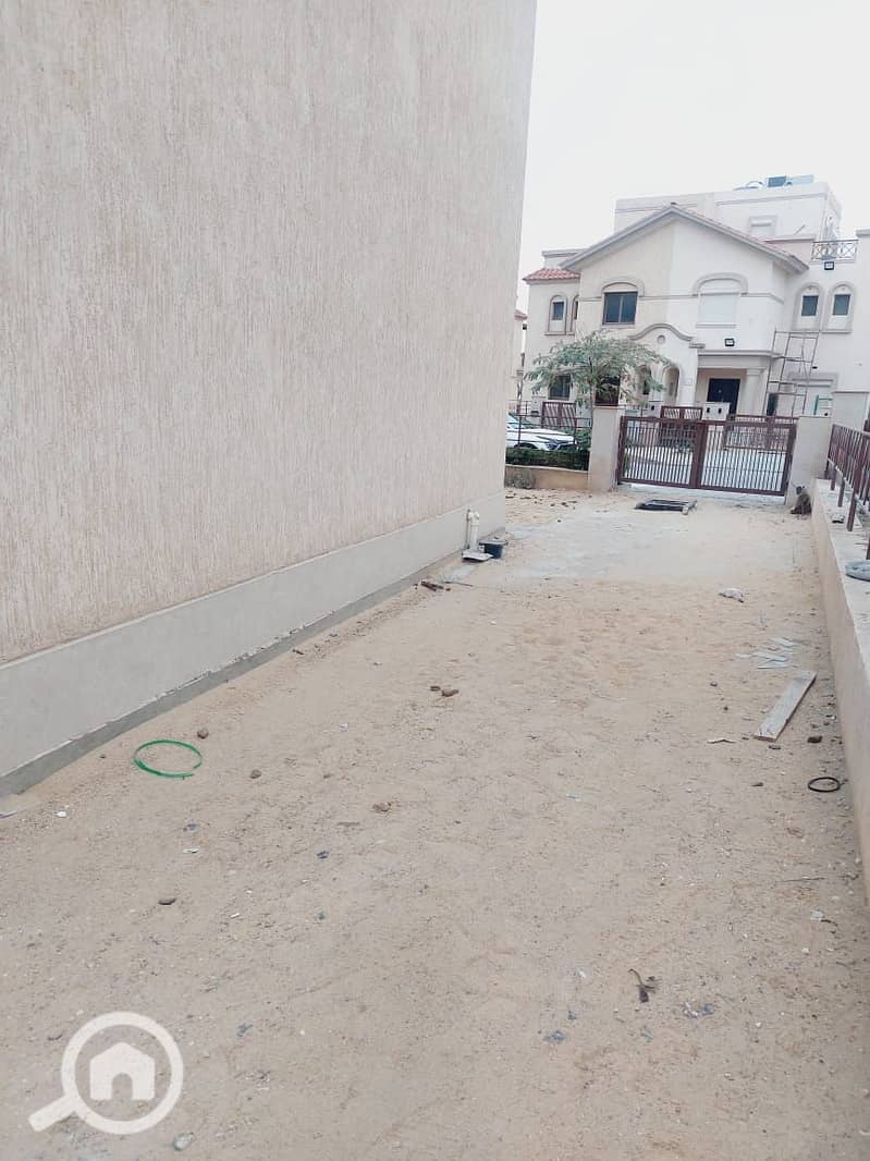 15 c65bc36b-4fba-42e9-9f21-d4f85b53aa1d. jpeg