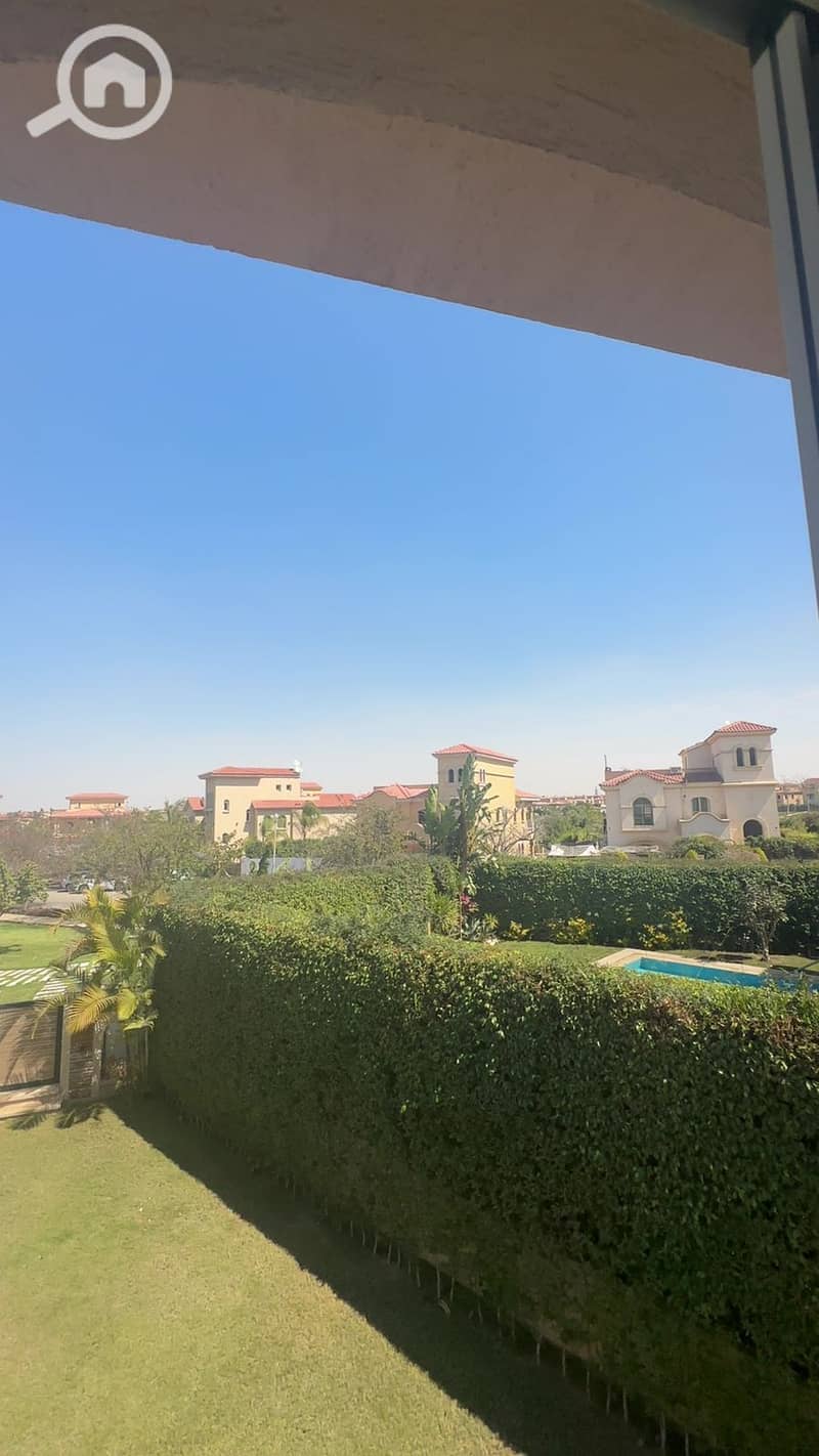 36 e5f64f73-6c84-49c5-ab92-421bdf0ceee6. jpeg