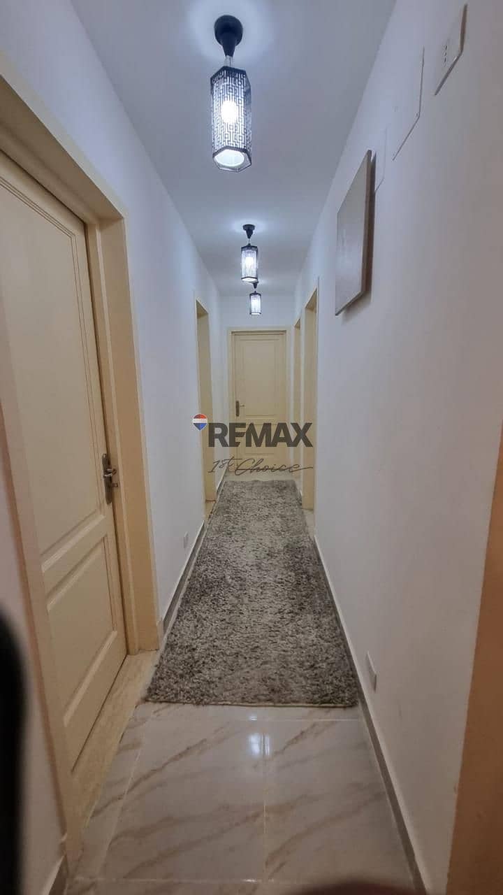 8 cd4b26ba-6d05-4524-94e0-4881a509a6bf. jpg