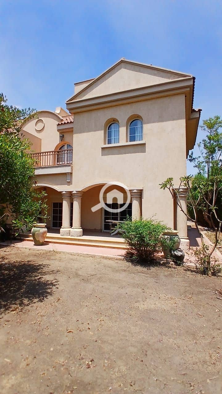 5 5e79d570-a40a-42e8-847a-e2d78694c9f6. jpg