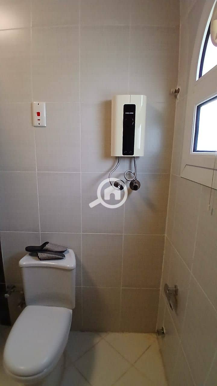 10 682da398-2246-442d-9c72-3d2040bf26d5. jpg