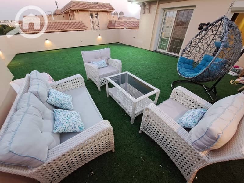 15 d282bb98-a72c-4a24-8eb2-ccb721ae6c29. jpg