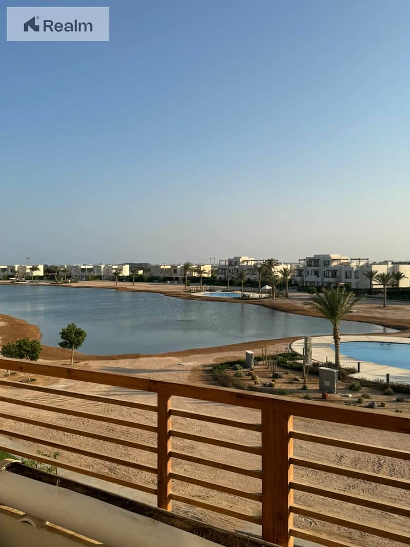 7 736ce5a8-ed40-4d2b-b4b5-b026cb47d883. png