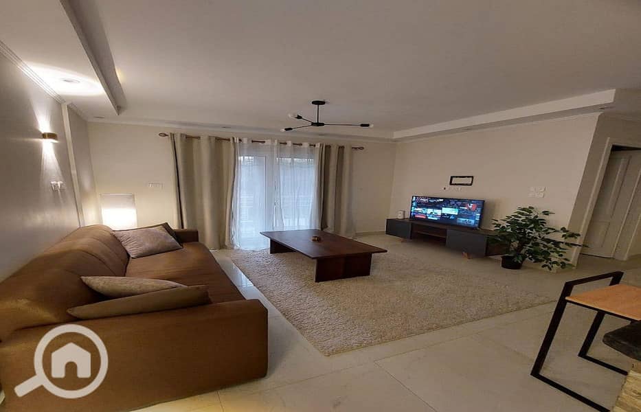 2 8518f9a9-5d4a-4096-a1a0-24ab2c785112. jpg