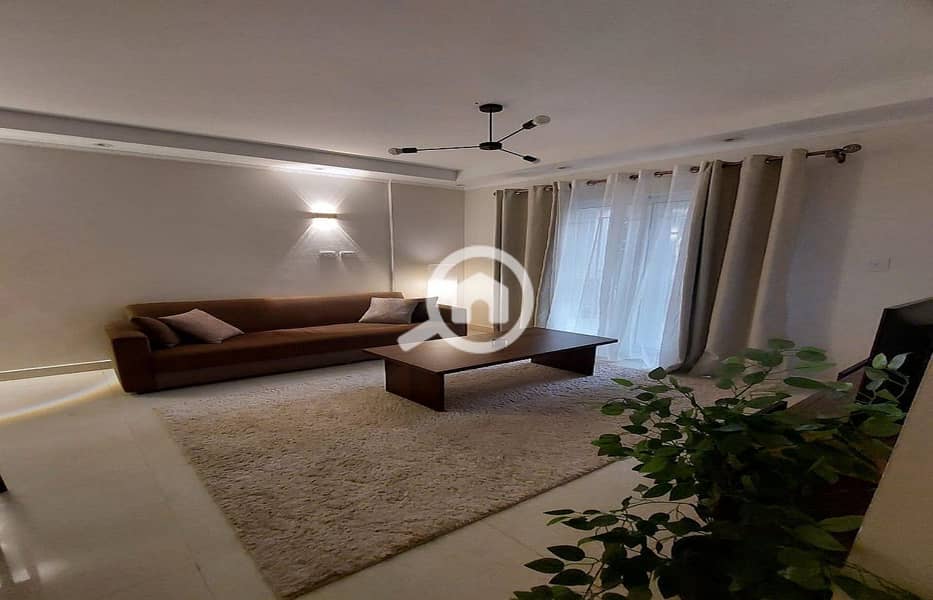 4 0123cc02-8f01-488d-a6ad-81c38e806055. jpg