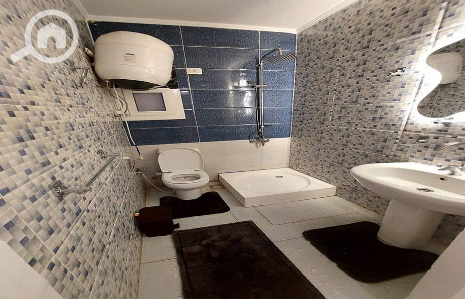 11 ed2df4a1-2f6e-43cf-b7fc-a3c4cba67698. jpg