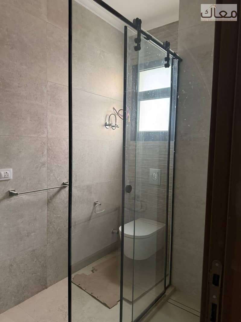 6 1ed79918-7f47-468e-b697-e9b8fc59c109. jpeg