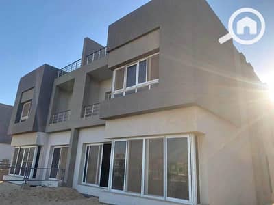 5 Bedroom Villa for Sale in Sheikh Zayed, Giza - 456133100_1206516997157593_5168681720777584478_n. jpg