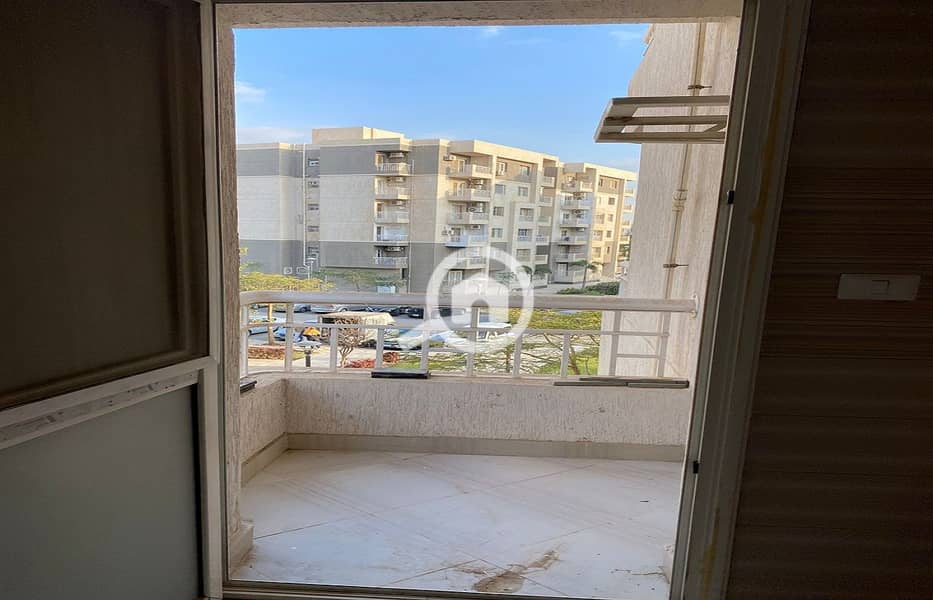 3 4b1b3f66-9055-491e-8506-70baf3f7a5ef. jpg