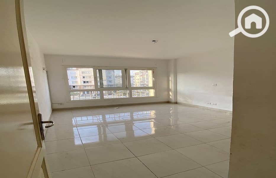 14 cf1b7f12-fba4-4baa-a701-f1c87192cc52. jpg