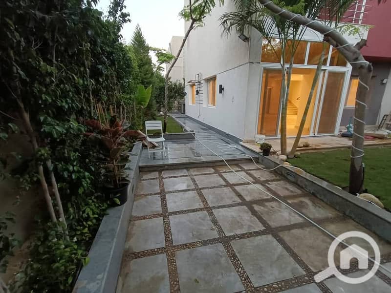 4 69b6aff7-40ce-435d-a31d-8975a4d09e74. jpeg