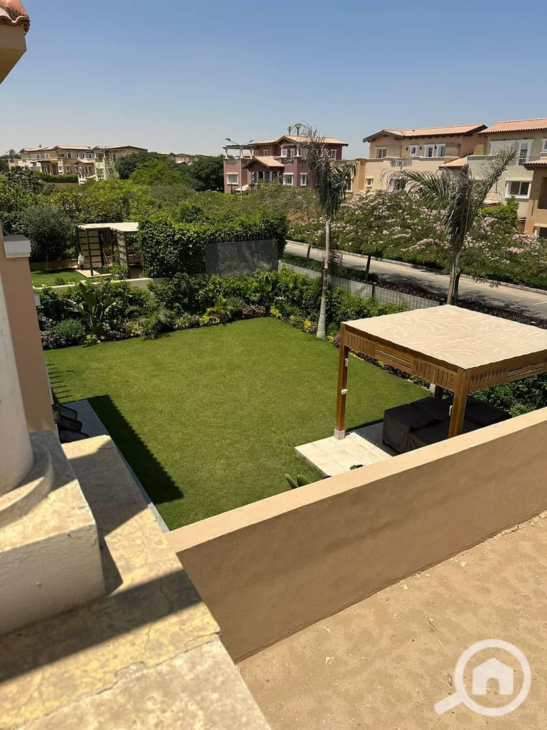 4 7b8d28f2-aa97-48ea-bf52-e3466ae124f6. jpg