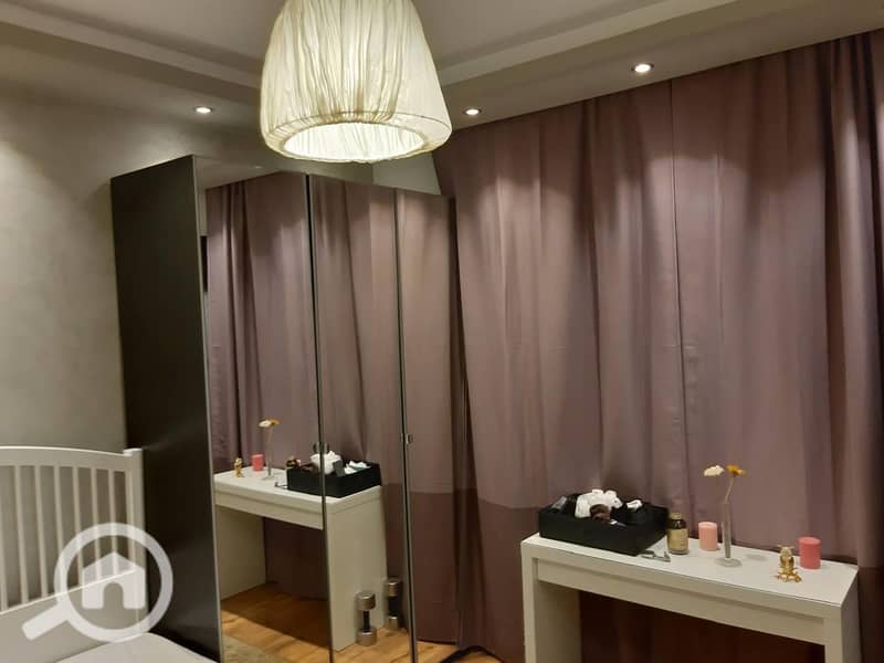 4 8ed17be3-ed8f-4f43-8a78-3e1bc2f96fe9. jpeg