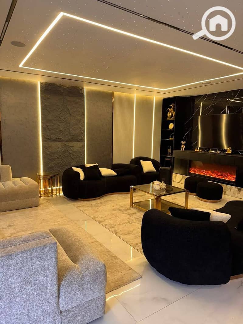 7 7037876d-d98d-48c8-aeda-edd6421fa58c. jpeg