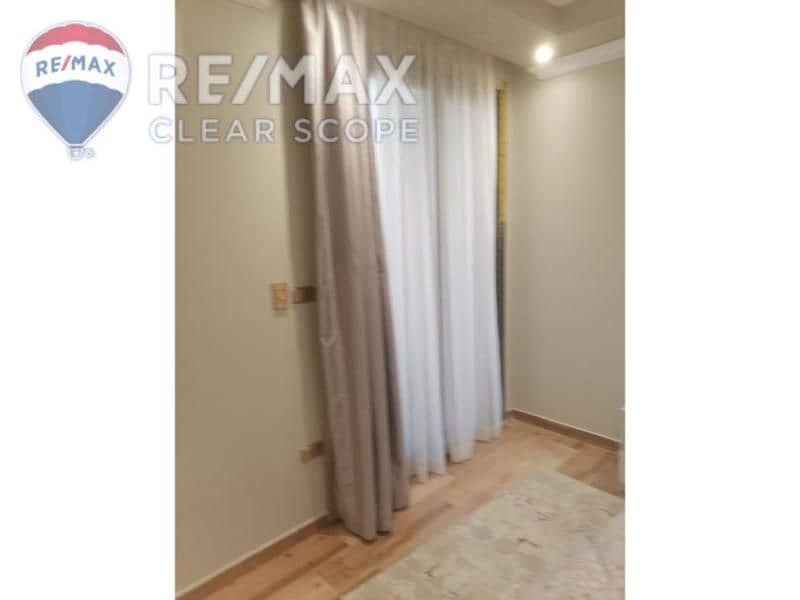 21 c546538e-a5fe-42ca-9f77-78e0c1a1c0b1. jpg