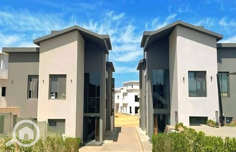 7 549832361_1476912646872791_342280774473081218_n. jpg