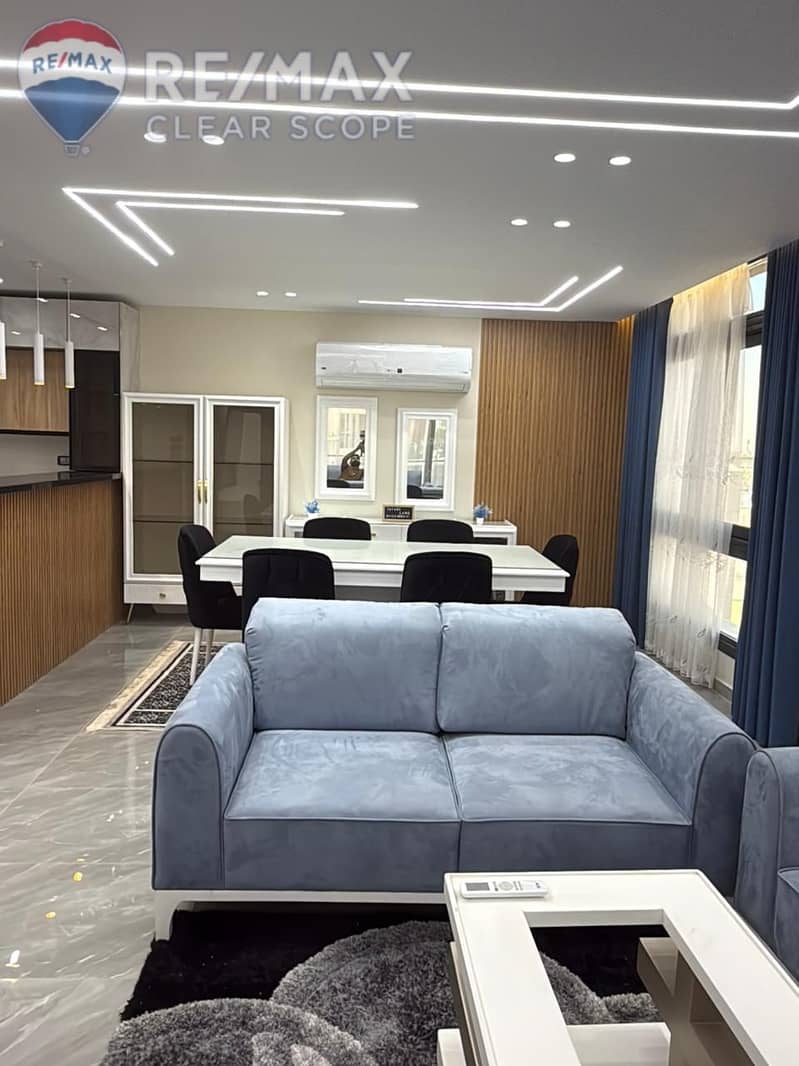 4 7e77cc16-ea90-407a-8e69-d81dd52c5cdd. jpeg