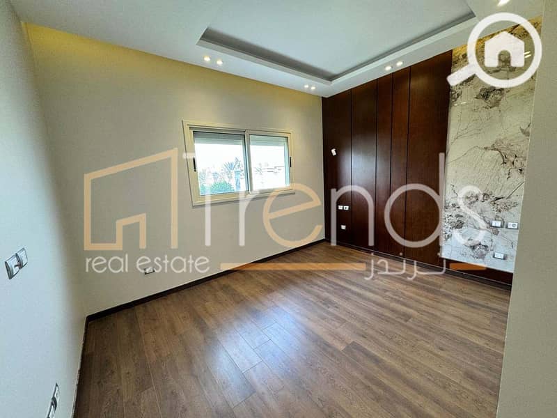 3 WhatsApp Image 2025-02-16 at 1.22. 38 PM (2). jpg