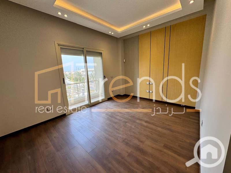 9 WhatsApp Image 2025-02-16 at 1.22. 39 PM (16). jpg