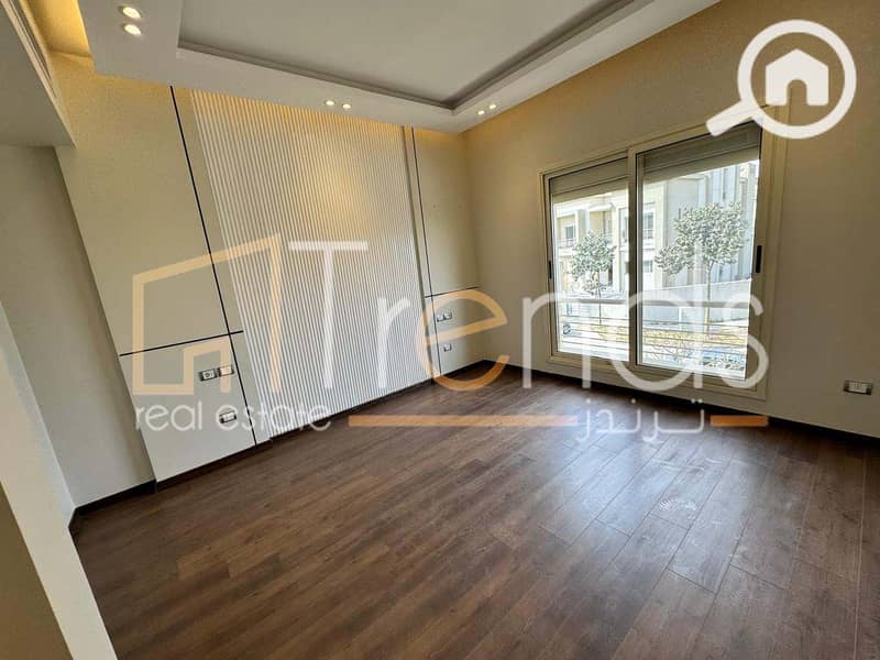 10 WhatsApp Image 2025-02-16 at 1.22. 39 PM (18). jpg