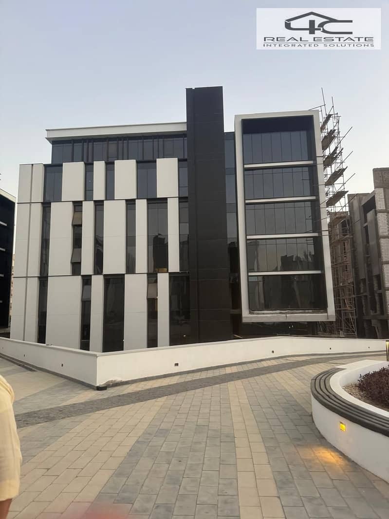 10 WhatsApp Image 2025-05-28 at 12.42. 45 PM. jpeg